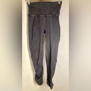 FP Movement Leggings- Size Médium